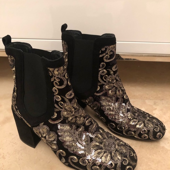 Stuart Weitzman Black Mediate Sequin Gold Booties - Picture 3 of 4